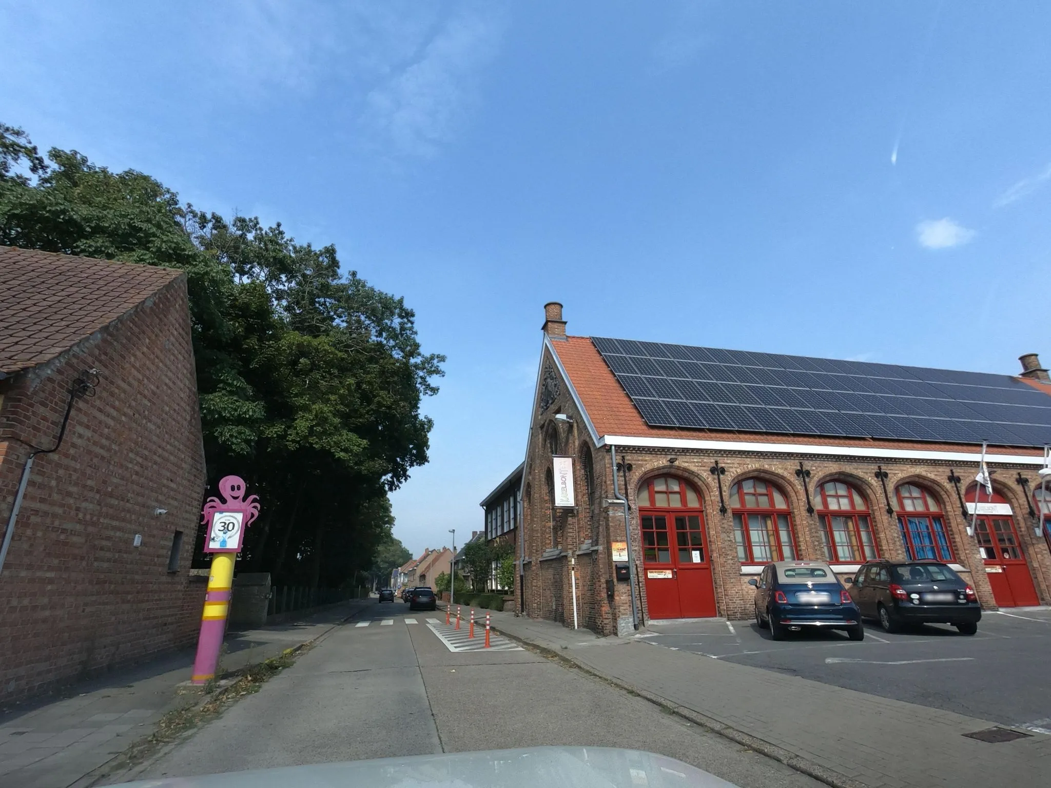 Parking in Station Brugge NMBS Stationsplein Brugge