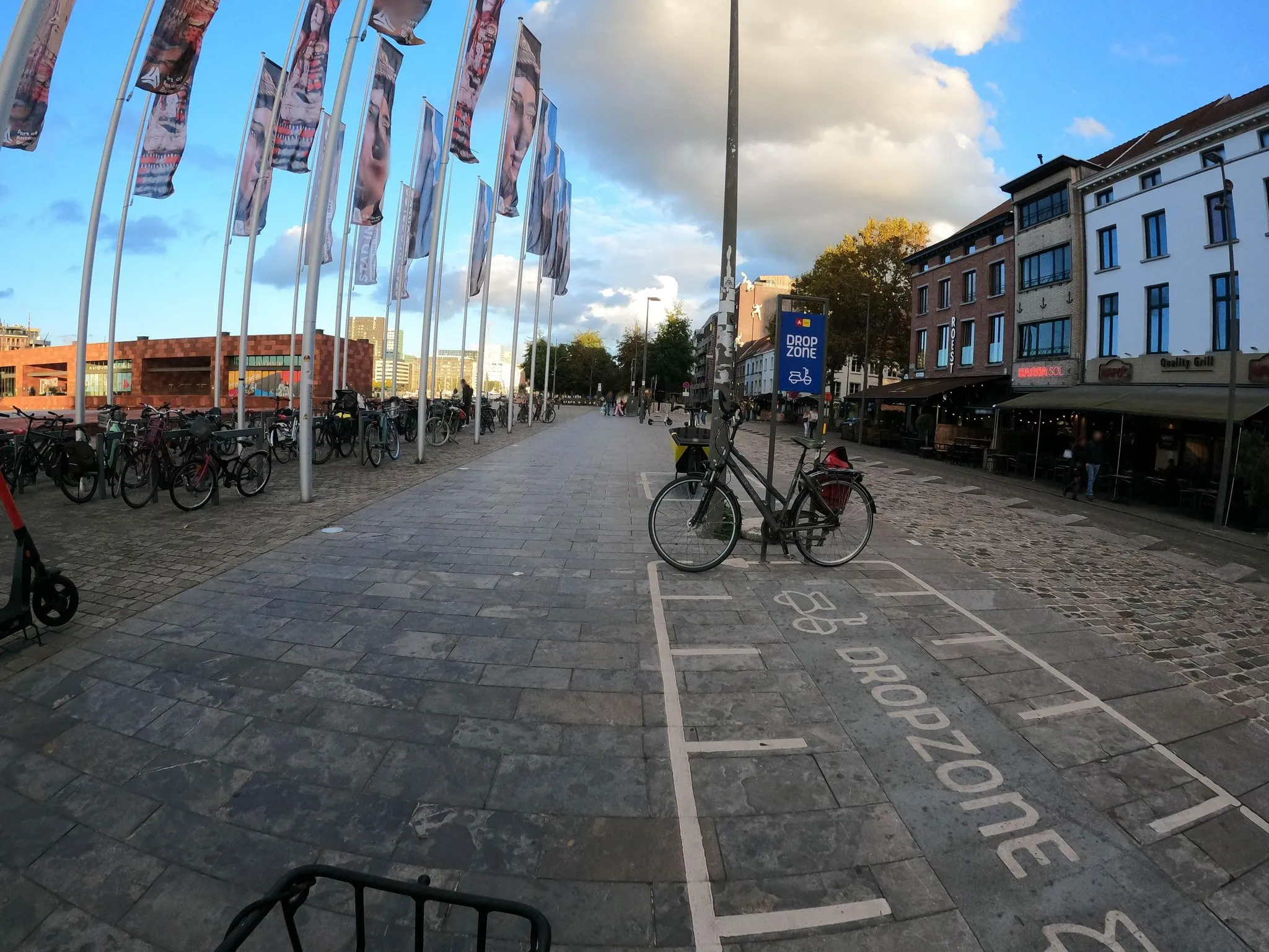 Parkeren in Portopolis Hanzestedenplaats Antwerpen